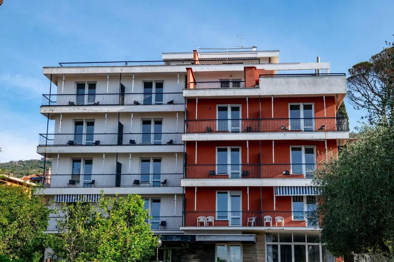 Real Park Hotel Cavi di Lavagna